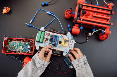 Hardware engineering test bench with microcontroller boards and sensor modules